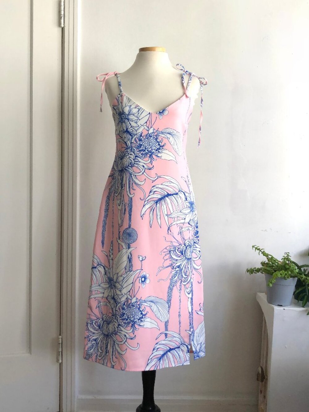 Pink Chrysanthemum Print Midi Sundress